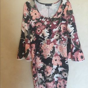 Floral bell sleeved dress